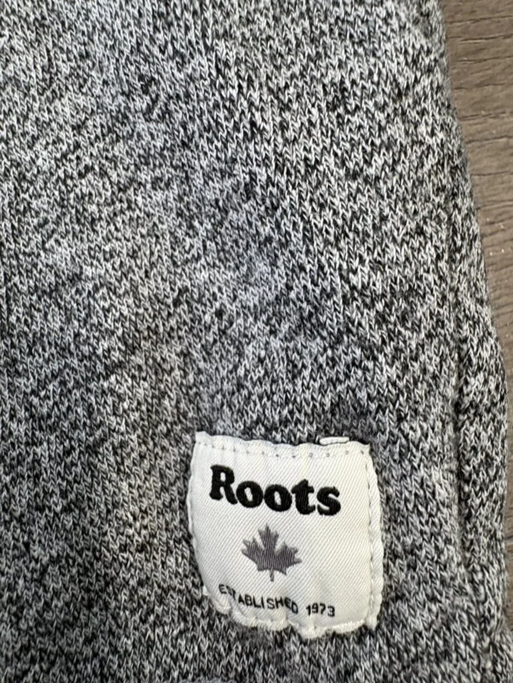 Women’s Roots Salt & Pepper Polo Sweatshirt – Size XS –Great Condition - Picture 12 of 14